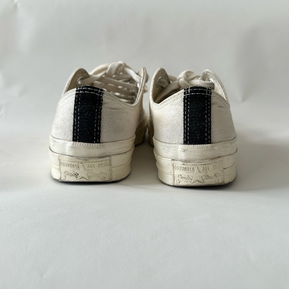 Comme des Garçons Play x Converse Low Top Sneakers! - Picture 5 of 7